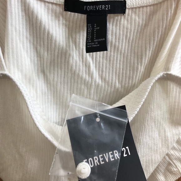 White button up crop top - Picture 5 of 6